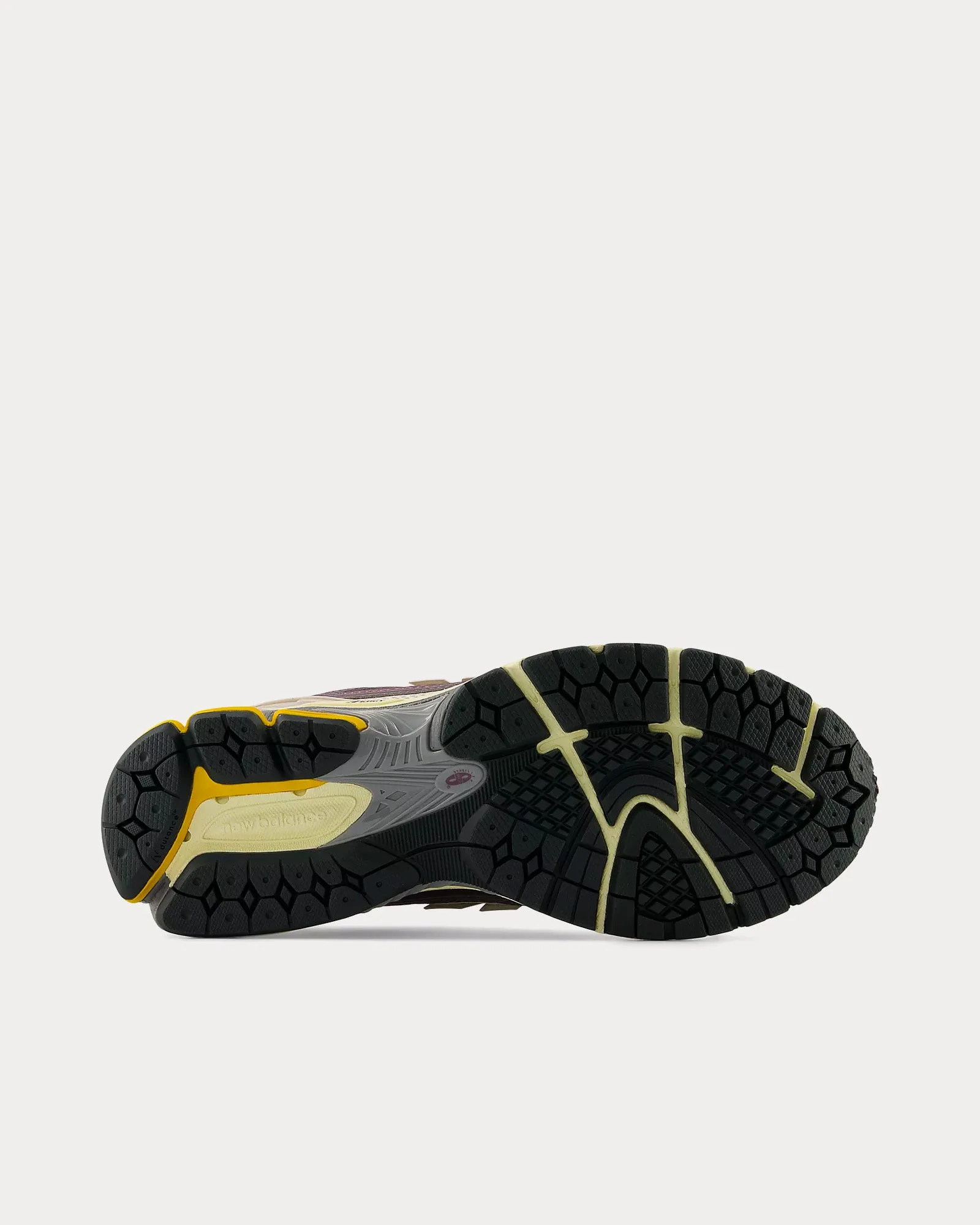 1906R Licorice / Moonbeam / Castlerock Low Top Sneakers