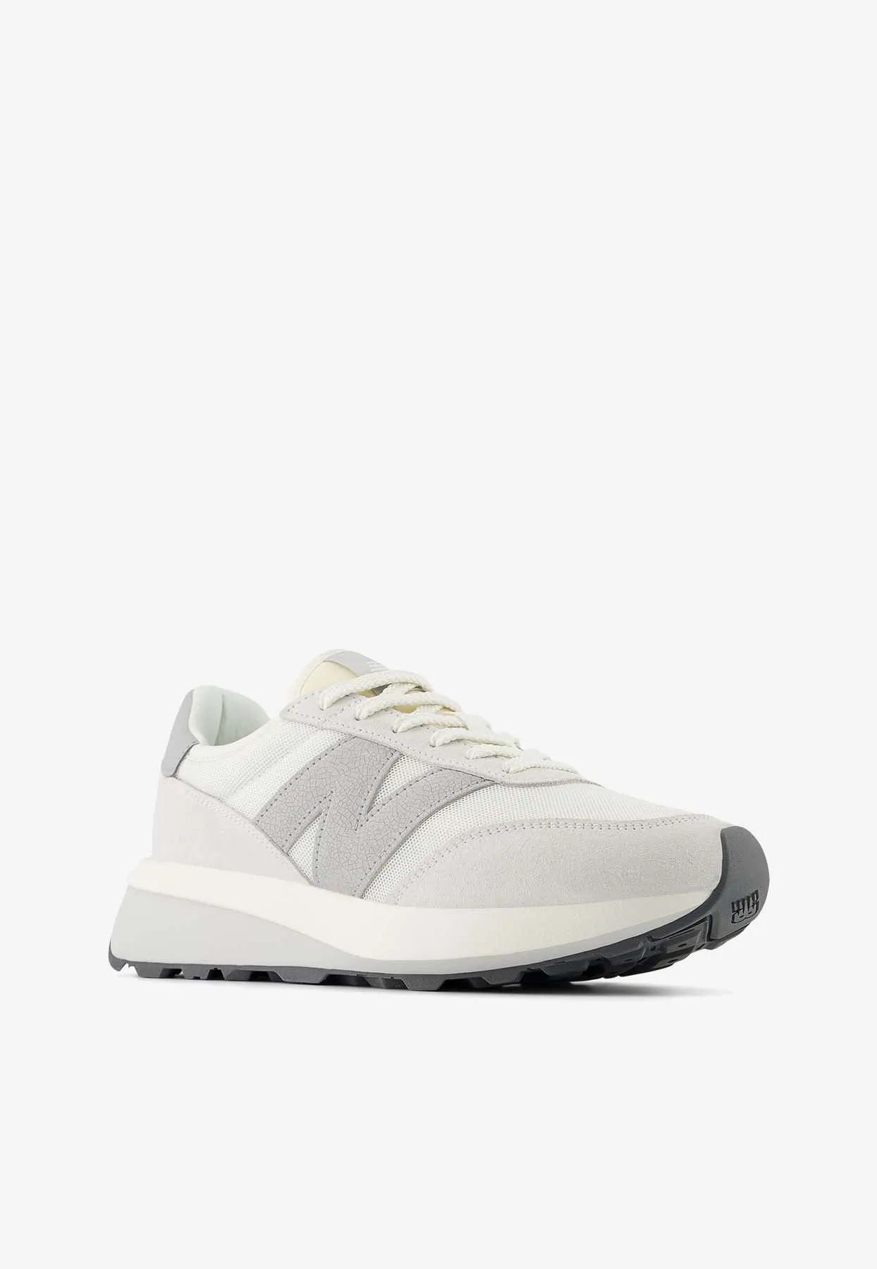 370 Low-Top Sneakers in Reflection with Sea Salt