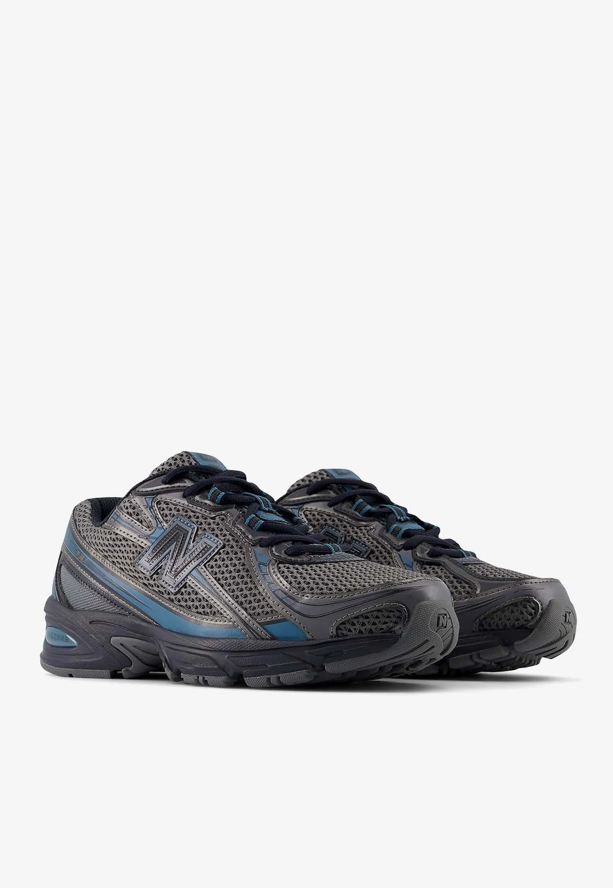 740 Low-Top Sneakers in Castlerock with Terrarium and Phantom