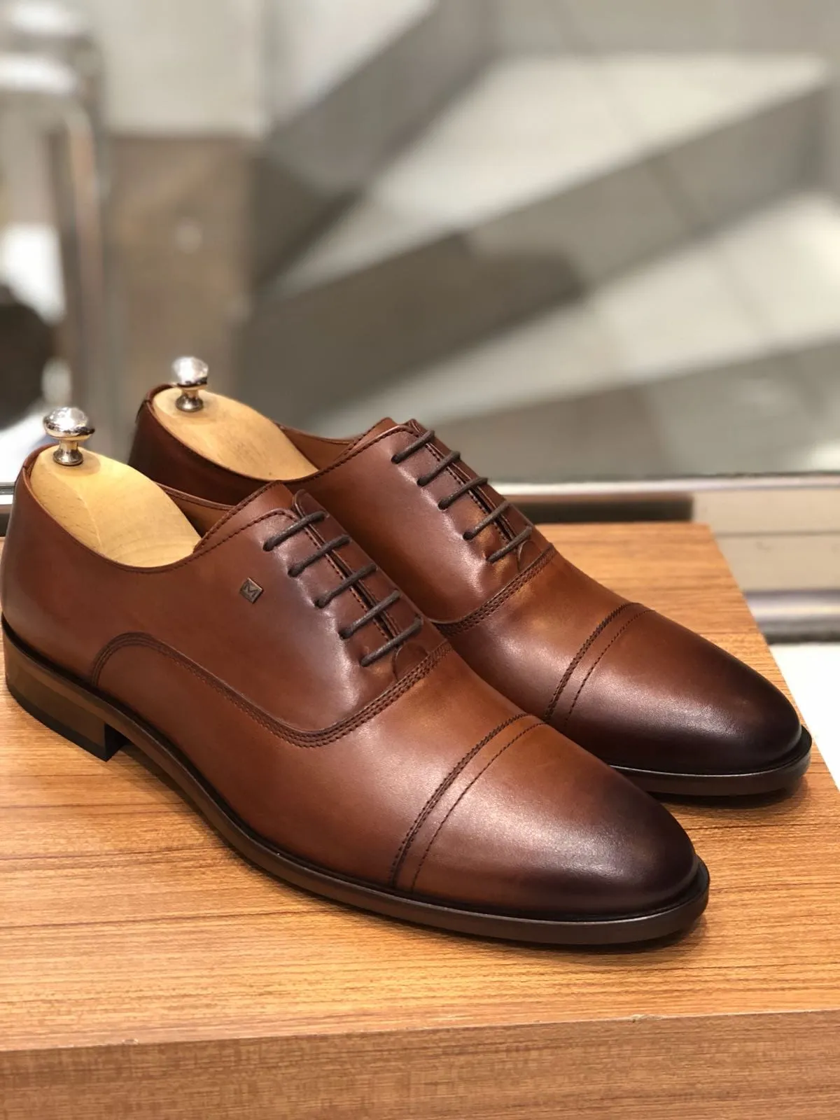 Ferrar Camel Leather Shoes