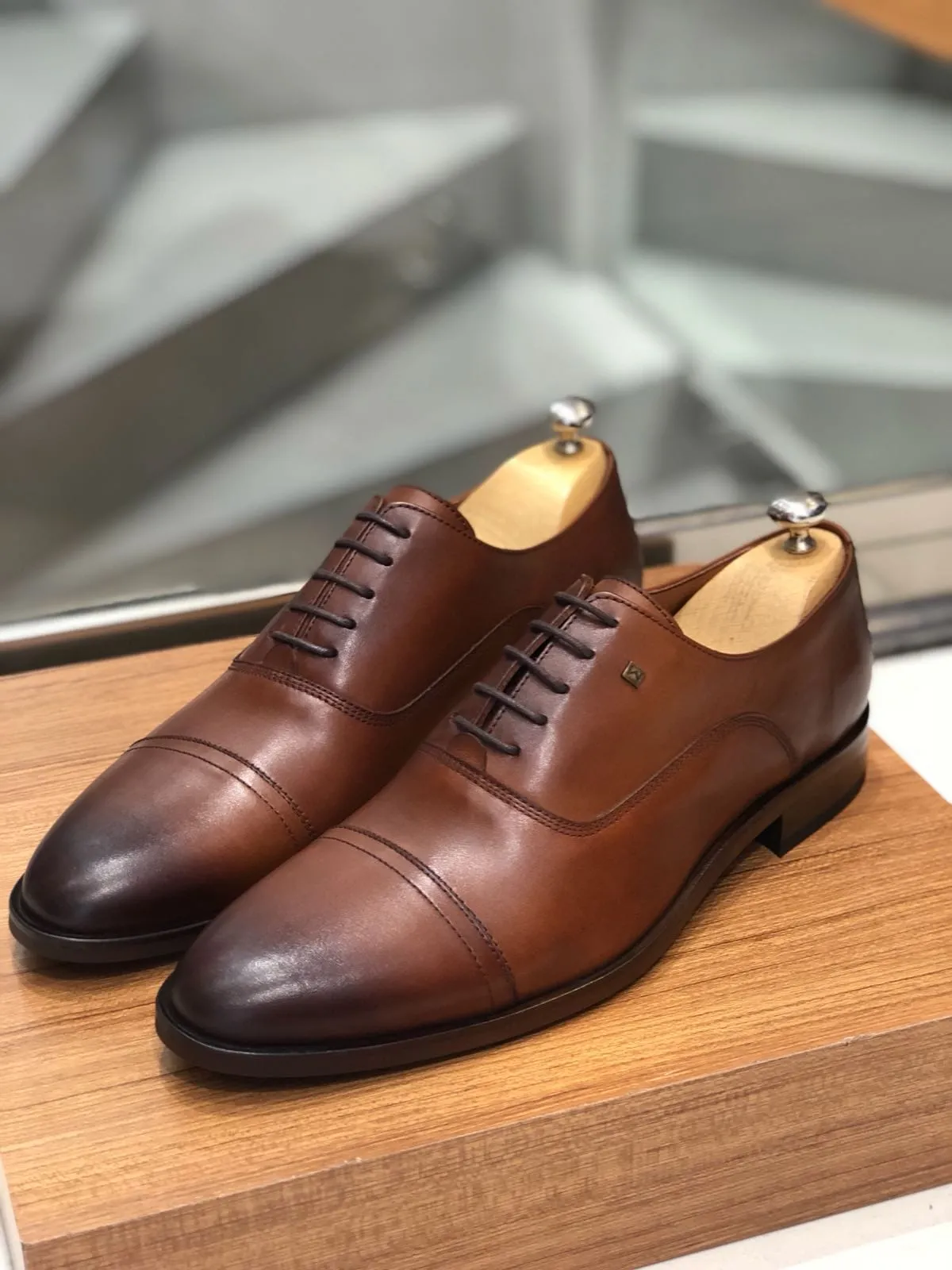 Ferrar Camel Leather Shoes