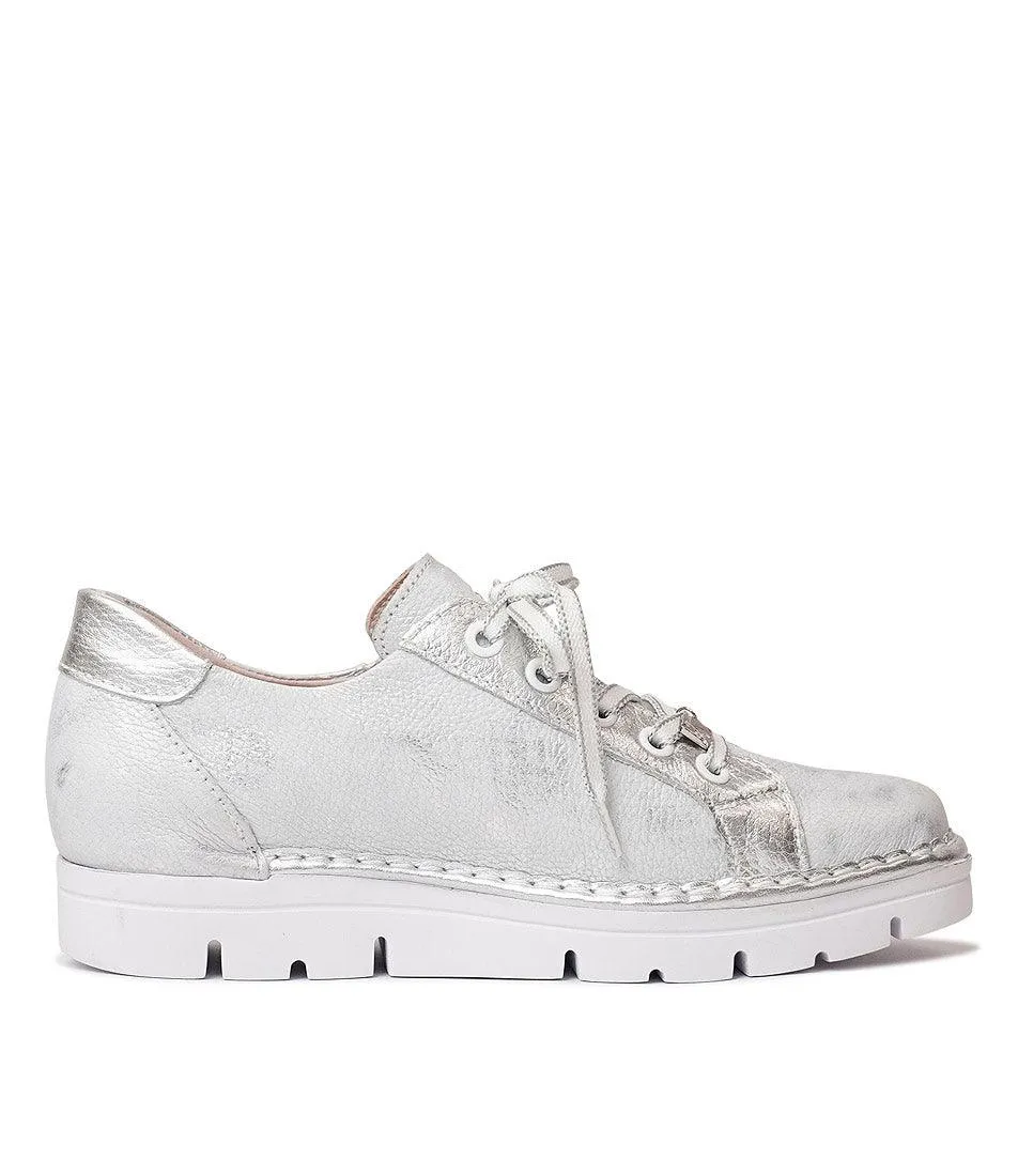 Js-2001 Silver Leather Sneakers