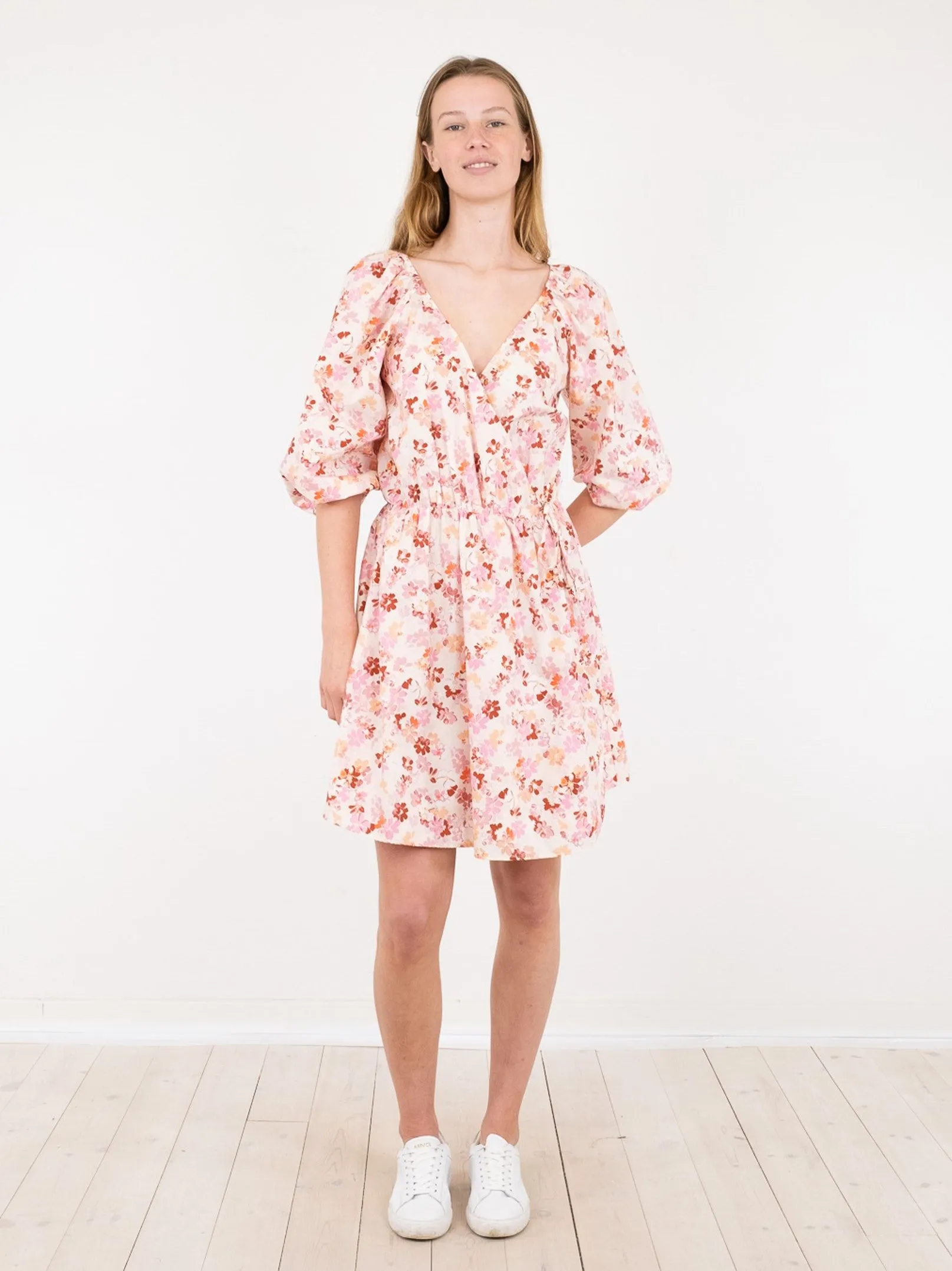 Kiki Sunny Floral Wrap Dress - Light Pink