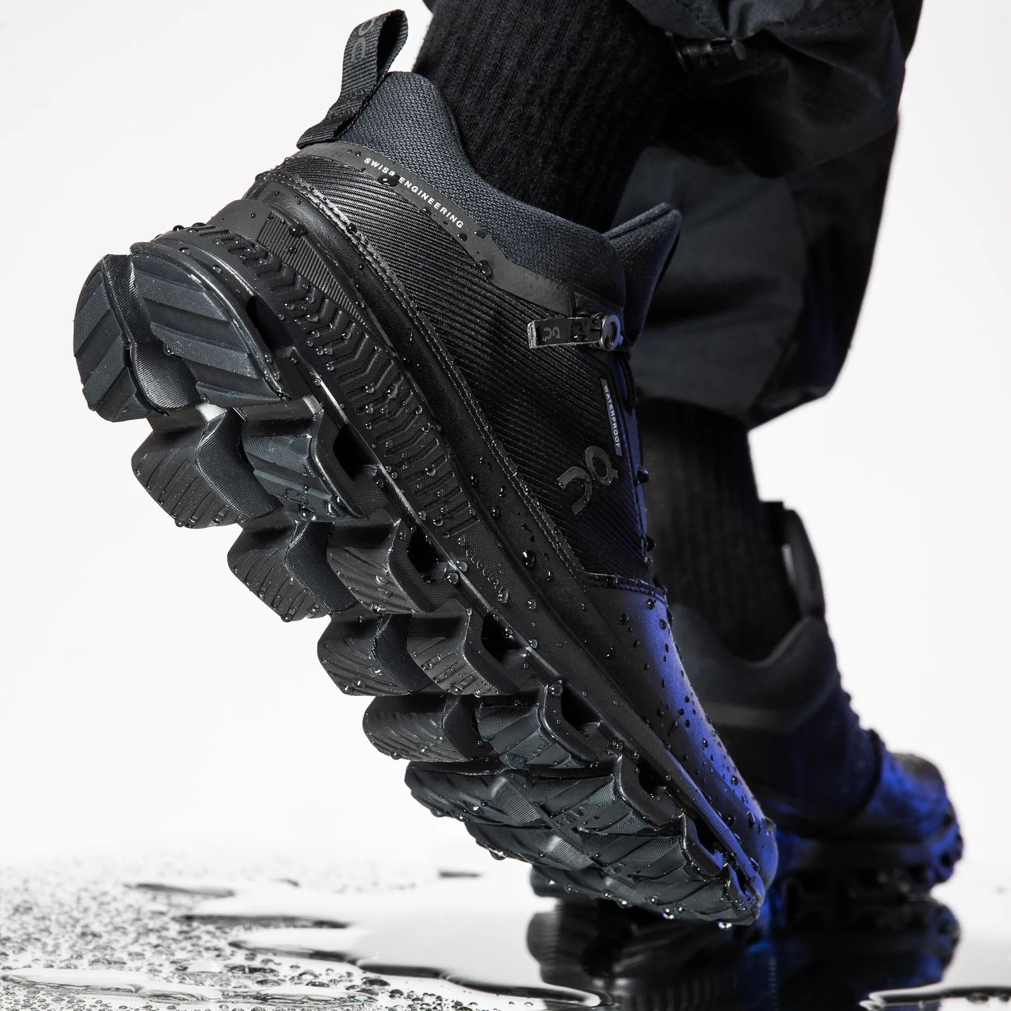 On Cloud Men's Cloud Hi Waterproof Hiking Books- All Black