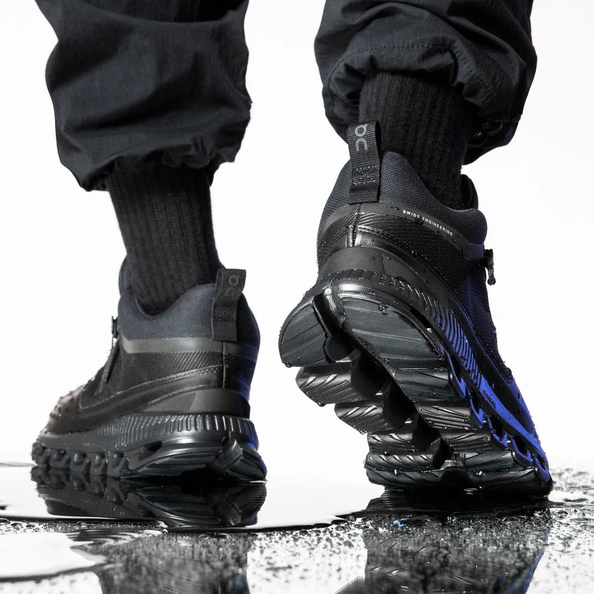 On Cloud Men's Cloud Hi Waterproof Hiking Books- All Black